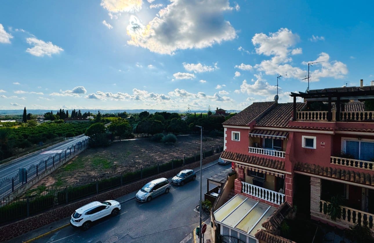 Apartamento de 3 habitaciones en Los Montesinos en venta - 145.000 € (Ref: 10183879)