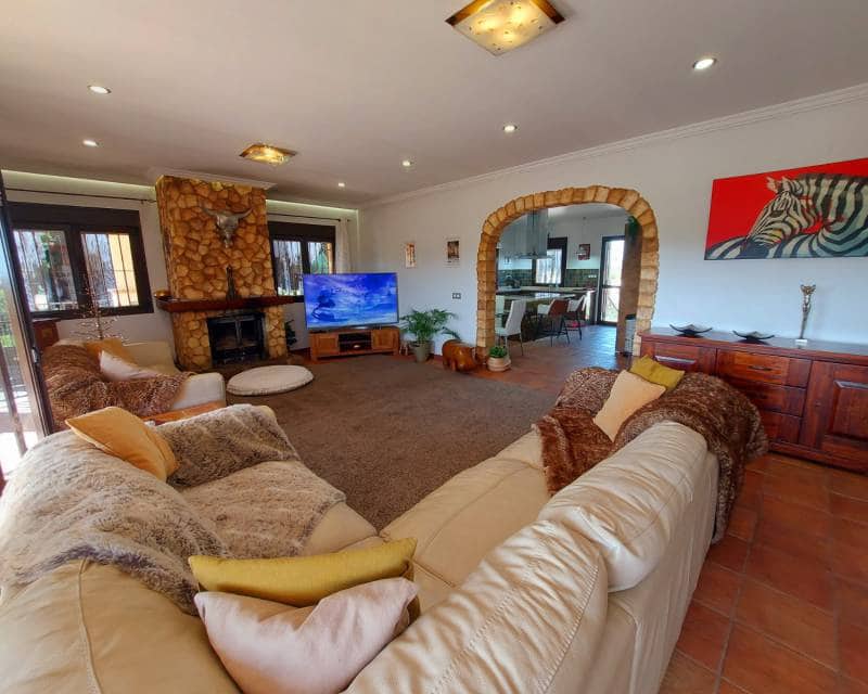 4 chambre Finca/Maison de Campagne à vendre à Bigastro avec piscine garage - 595 000 € (Ref: 8084245)