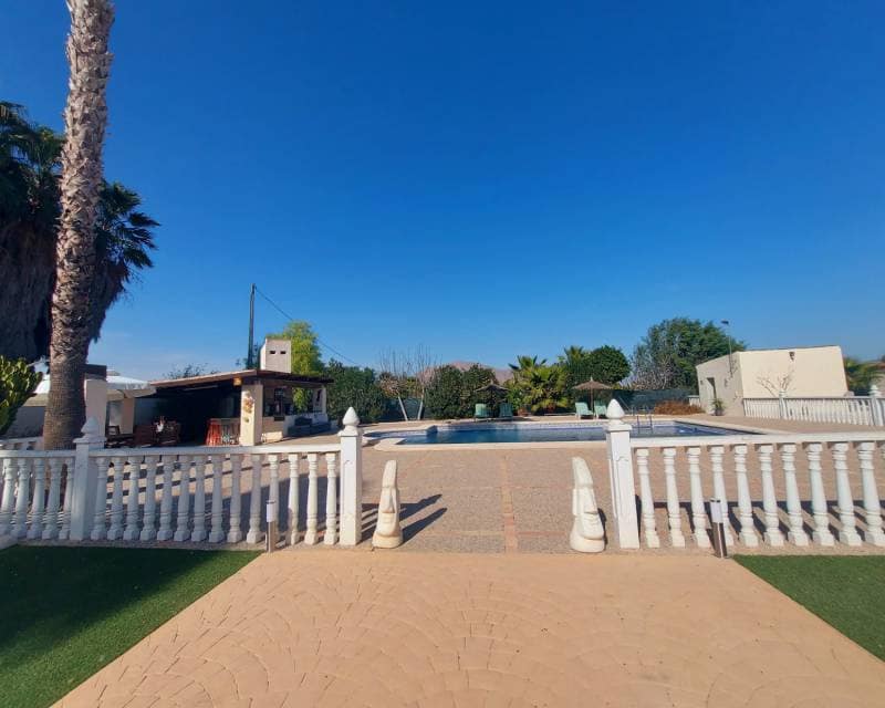 4 chambre Finca/Maison de Campagne à vendre à Bigastro avec piscine garage - 595 000 € (Ref: 8084245)