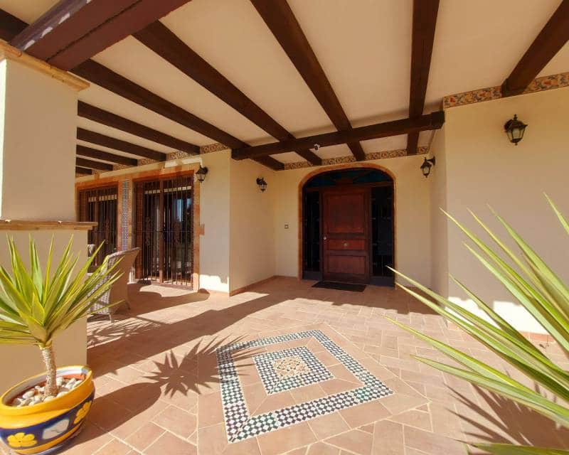 4 chambre Finca/Maison de Campagne à vendre à Bigastro avec piscine garage - 595 000 € (Ref: 8084245)