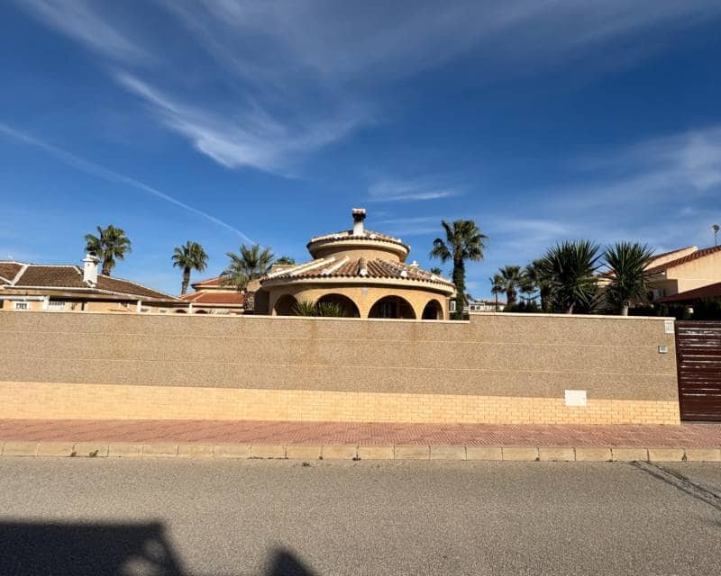 3 Zimmer Villa zu verkaufen in Benijofar mit Pool Garage - 325.000 € (Ref: 8722695)