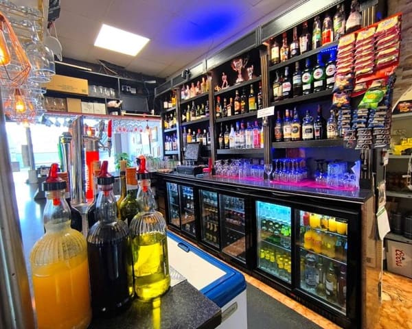 Kommersiell till salu i Villamartin, Orihuela - 95 000 € (Ref: 8826177)