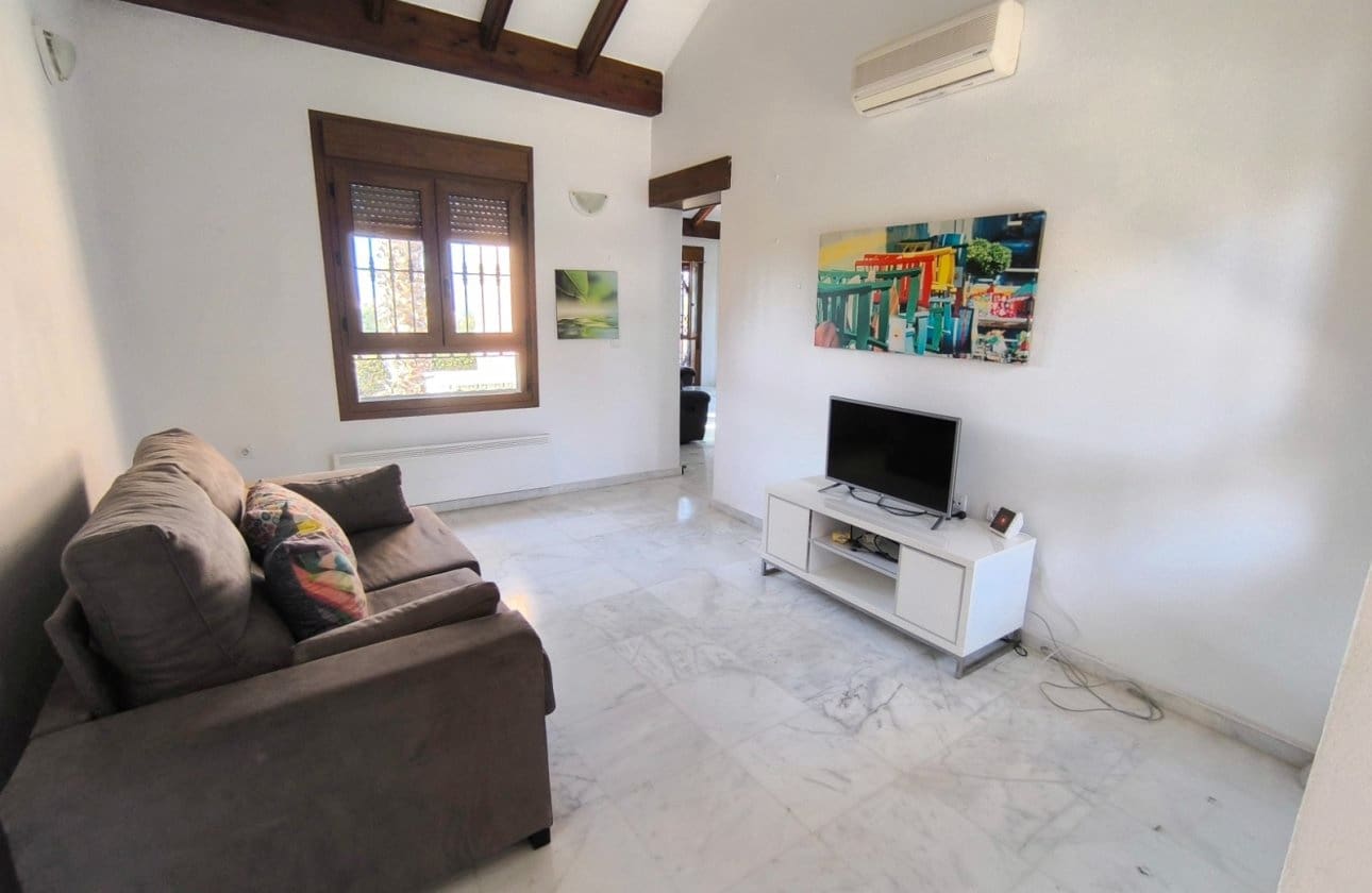 Chalet de 3 habitaciones en Algorfa en venta con piscina - 395.000 € (Ref: 9237862)
