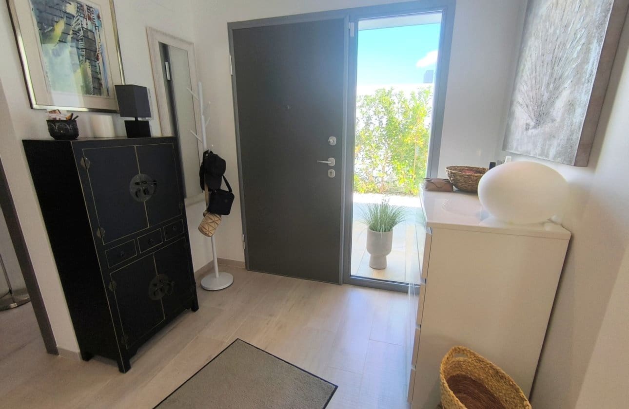 Chalet de 3 habitaciones en Algorfa en venta con piscina garaje - 585.000 € (Ref: 9255851)
