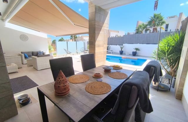 Chalet de 3 habitaciones en Algorfa en venta con piscina garaje - 585.000 € (Ref: 9255851)