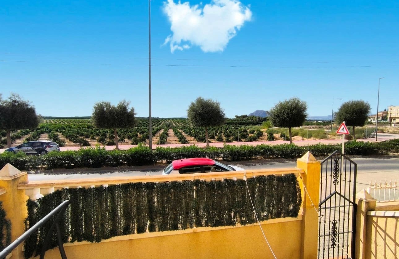 2 soveværelse Lejlighed til salg i Algorfa med swimmingpool - € 109.950 (Ref: 9258031)