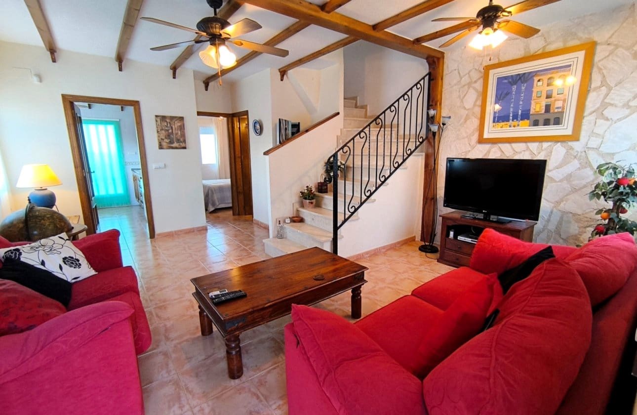 3 makuuhuone Paritalo myytävänä paikassa Algorfa mukana uima-altaan 
autotalli - 165 000 € (Ref: 9274688)