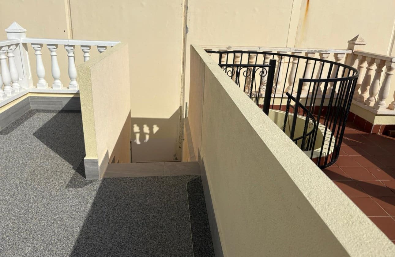 2 bedroom Bungalow for sale in Algorfa with pool - € 150,000 (Ref: 9310477)