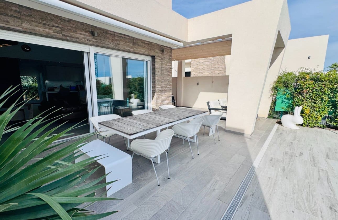 2 Zimmer Villa zu verkaufen in Algorfa mit Pool Garage - 660.000 € (Ref: 9336939)