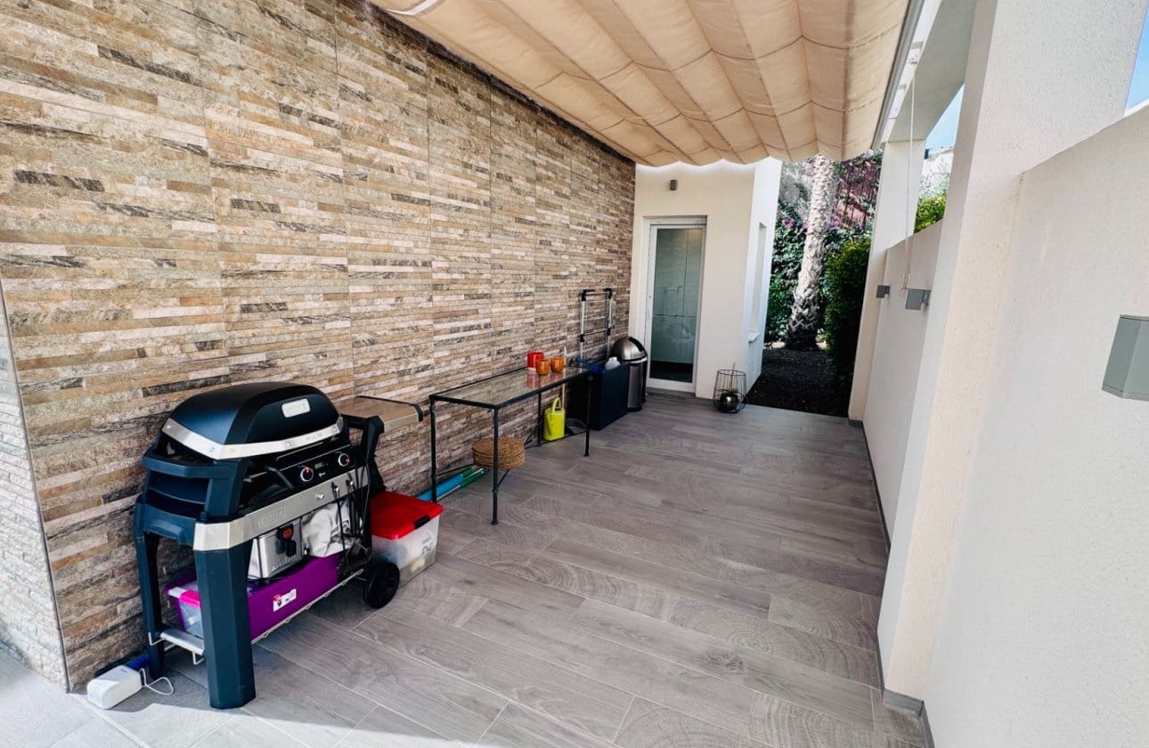 2 Zimmer Villa zu verkaufen in Algorfa mit Pool Garage - 660.000 € (Ref: 9336939)