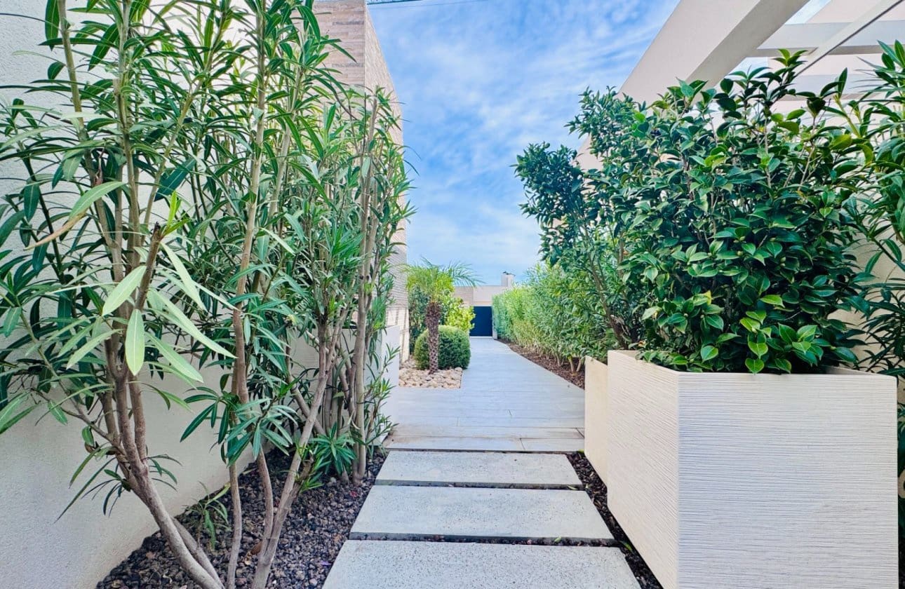 2 Zimmer Villa zu verkaufen in Algorfa mit Pool Garage - 660.000 € (Ref: 9336939)