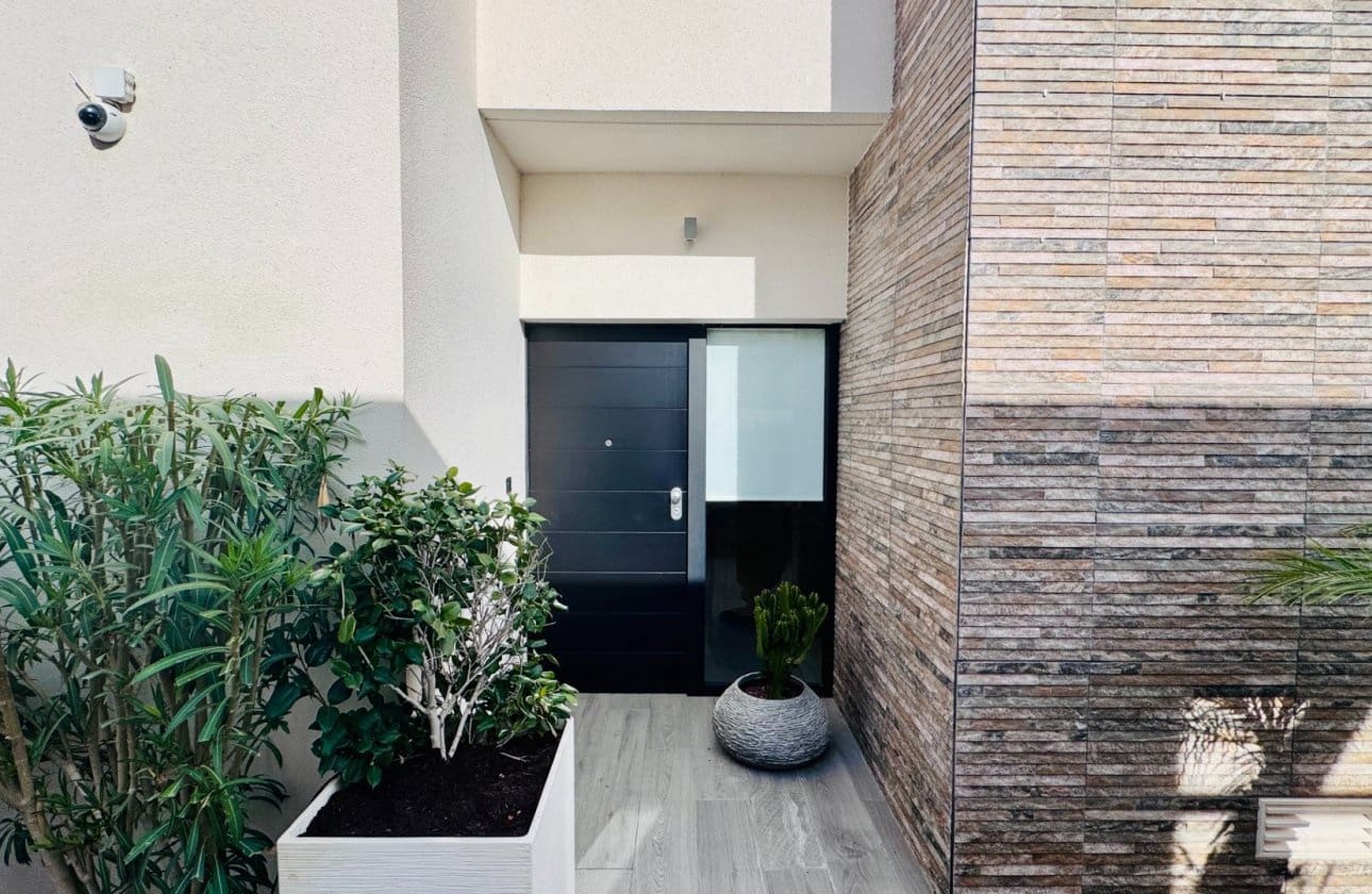 2 Zimmer Villa zu verkaufen in Algorfa mit Pool Garage - 660.000 € (Ref: 9336939)