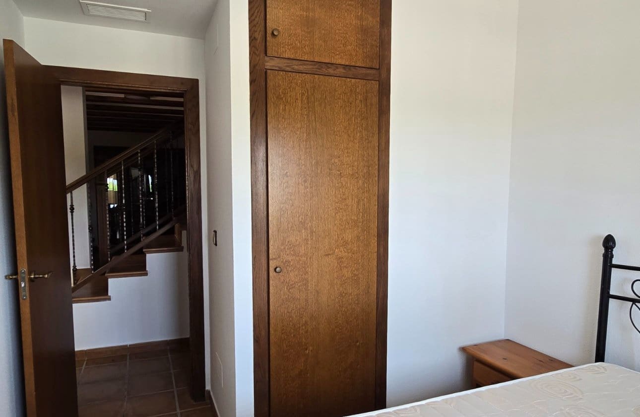 3 quarto Moradia Geminada para venda em Algorfa com piscina - 220 000 € (Ref: 9337290)