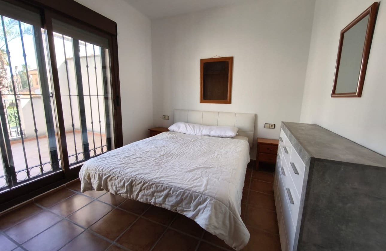 3 quarto Moradia Geminada para venda em Algorfa com piscina - 220 000 € (Ref: 9337290)