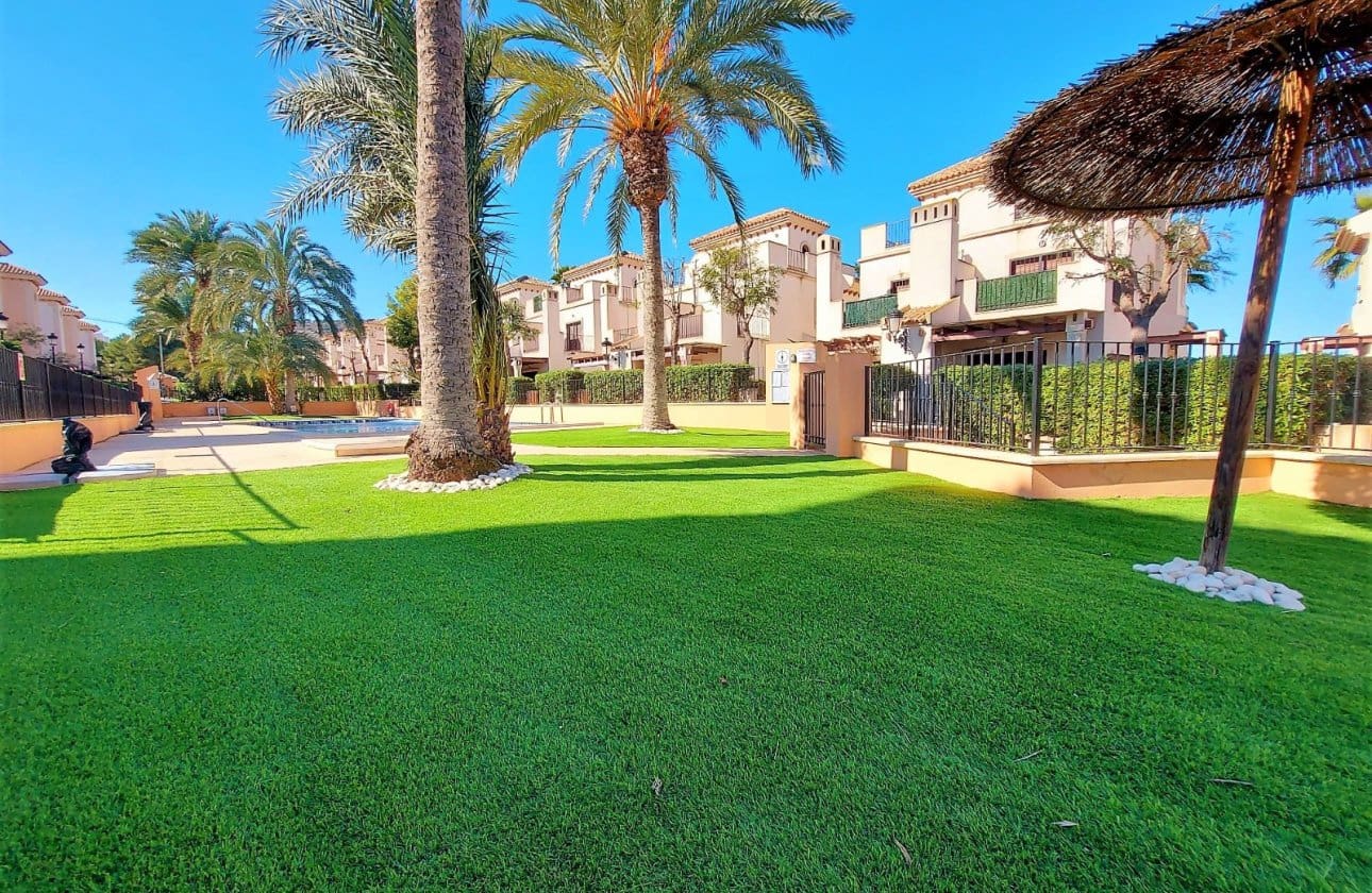 3 quarto Moradia Geminada para venda em Algorfa com piscina - 220 000 € (Ref: 9337290)