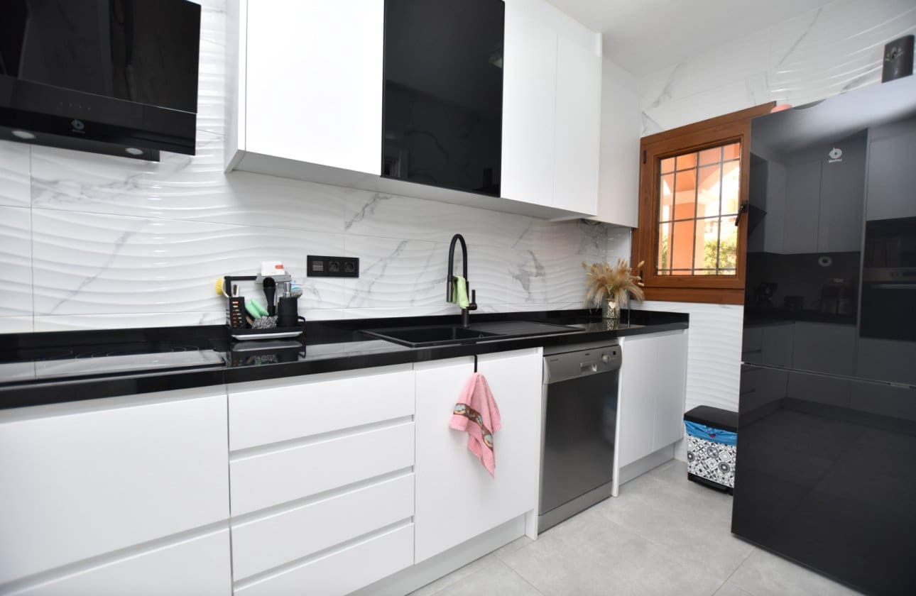 3 bedroom Townhouse for sale in Algorfa with pool - € 195,000 (Ref: 9337291)