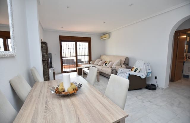 3 bedroom Townhouse for sale in Algorfa with pool - € 195,000 (Ref: 9337291)