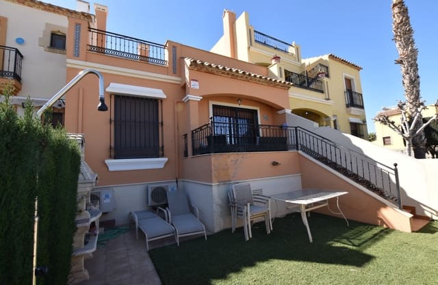 3 bedroom Townhouse for sale in Algorfa with pool - € 195,000 (Ref: 9337291)