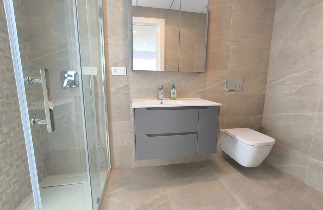 3 makuuhuone Paritalo myytävänä paikassa Algorfa mukana uima-altaan 
autotalli - 485 000 € (Ref: 9378545)