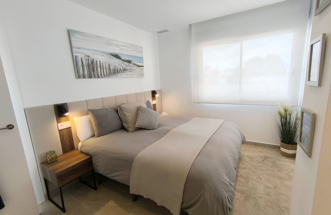 3 makuuhuone Paritalo myytävänä paikassa Algorfa mukana uima-altaan 
autotalli - 485 000 € (Ref: 9378545)