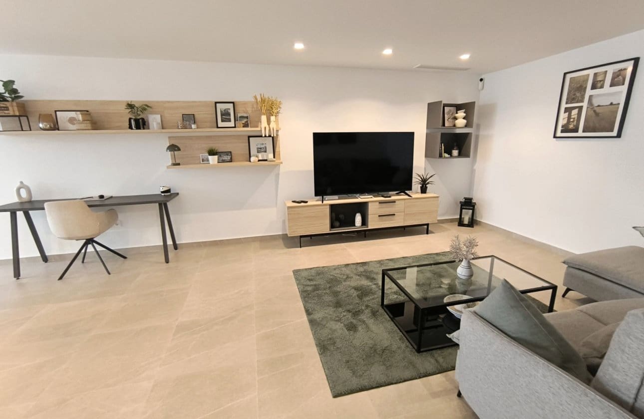 3 makuuhuone Paritalo myytävänä paikassa Algorfa mukana uima-altaan 
autotalli - 485 000 € (Ref: 9378545)