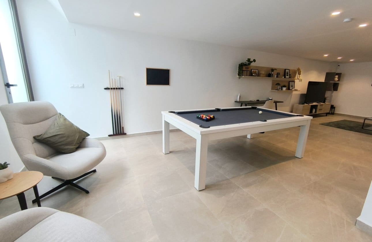 3 makuuhuone Paritalo myytävänä paikassa Algorfa mukana uima-altaan 
autotalli - 485 000 € (Ref: 9378545)