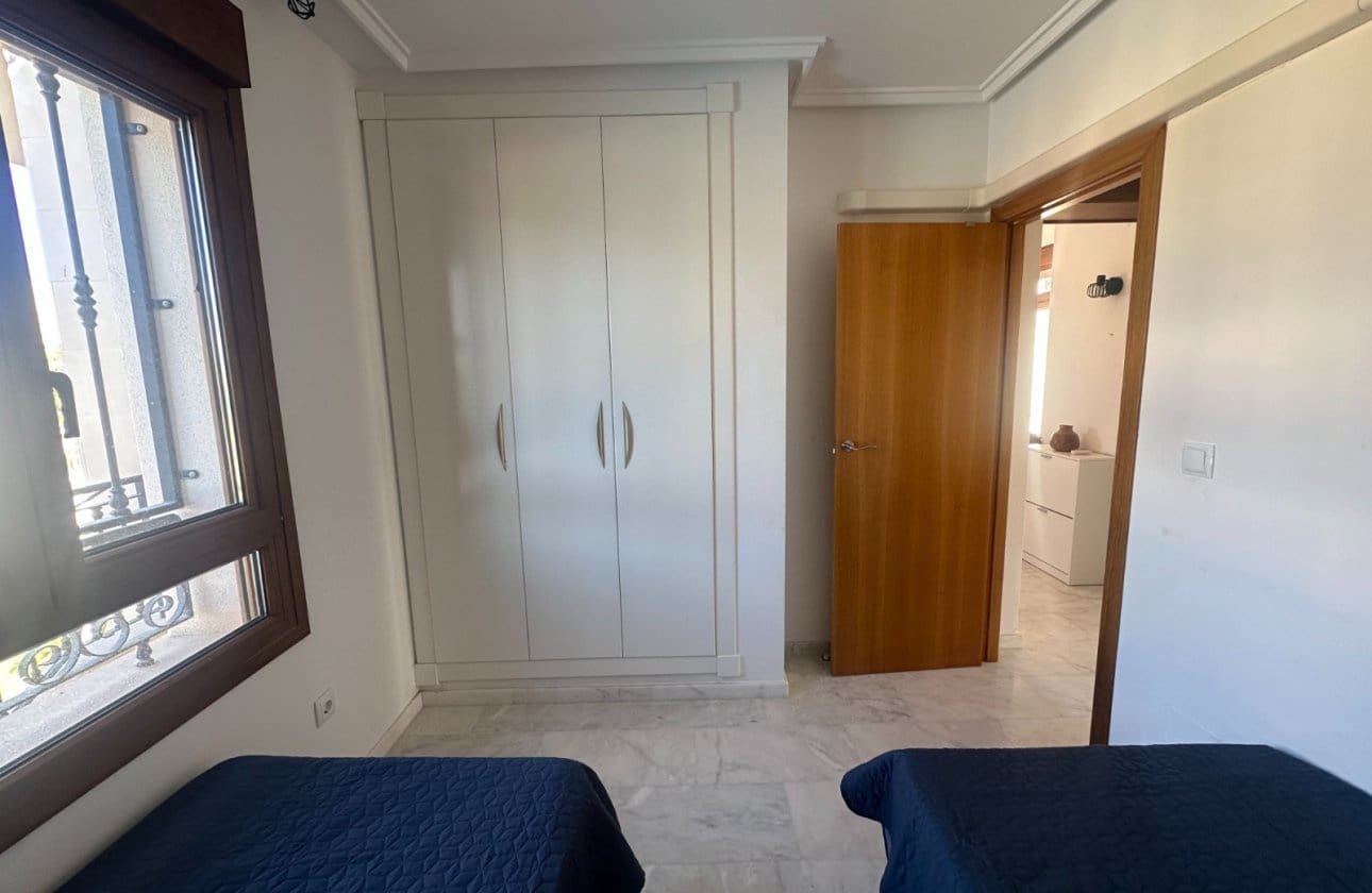 2 bedroom Apartment for sale in Algorfa with pool - € 175,000 (Ref: 9388725)