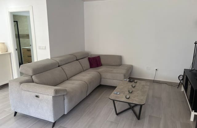 5 bedroom Townhouse for sale in Algorfa - € 225,000 (Ref: 9410240)