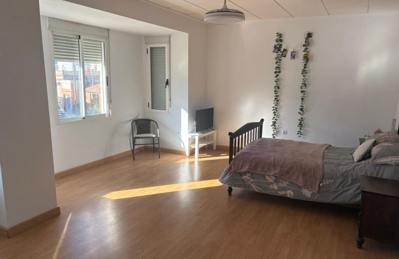 5 bedroom Townhouse for sale in Algorfa - € 225,000 (Ref: 9410240)