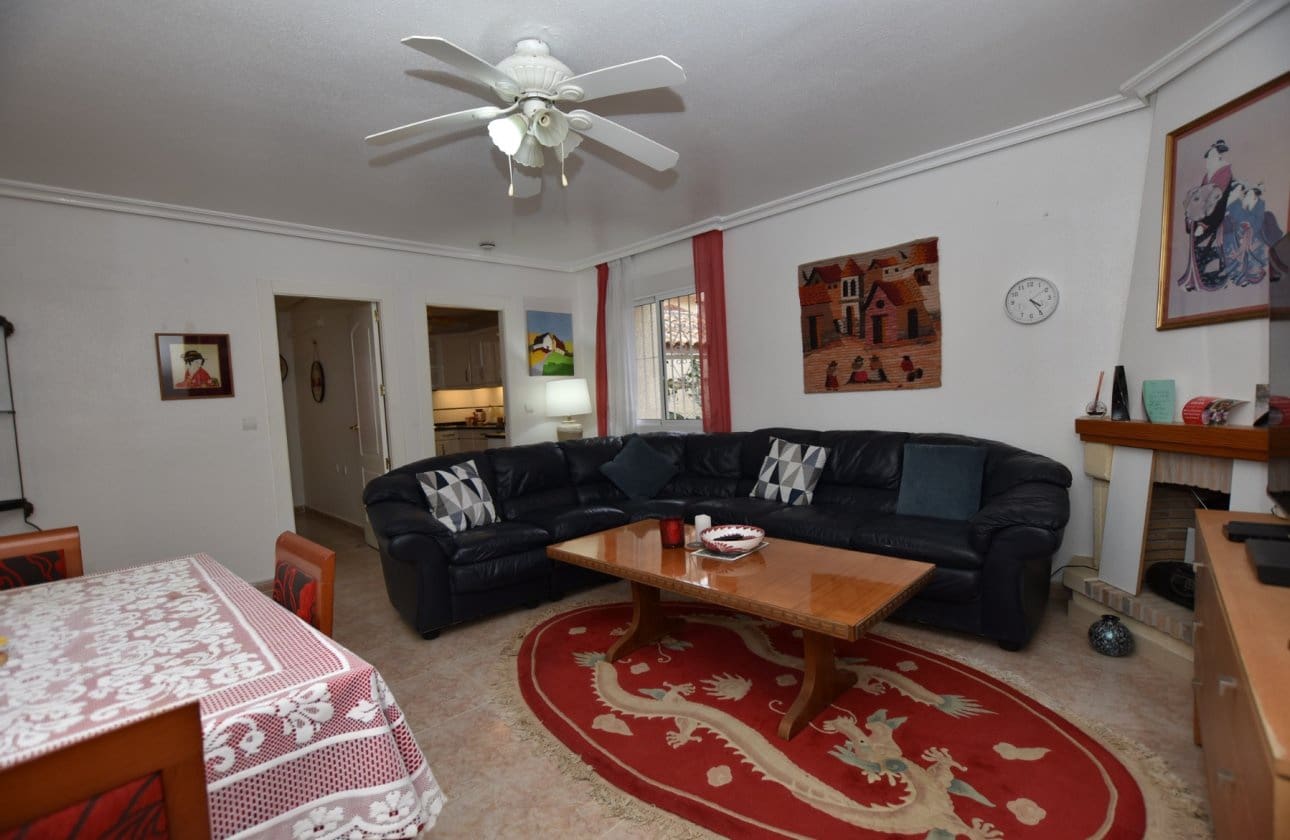 3 bedroom Villa for sale in Algorfa with pool - € 214,995 (Ref: 9410241)