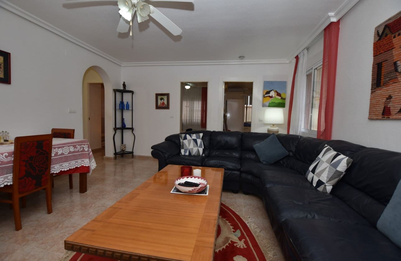 3 bedroom Villa for sale in Algorfa with pool - € 214,995 (Ref: 9410241)