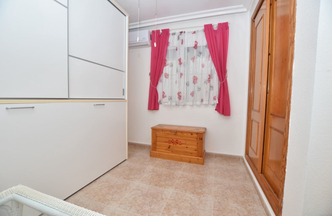 3 bedroom Villa for sale in Algorfa with pool - € 214,995 (Ref: 9410241)