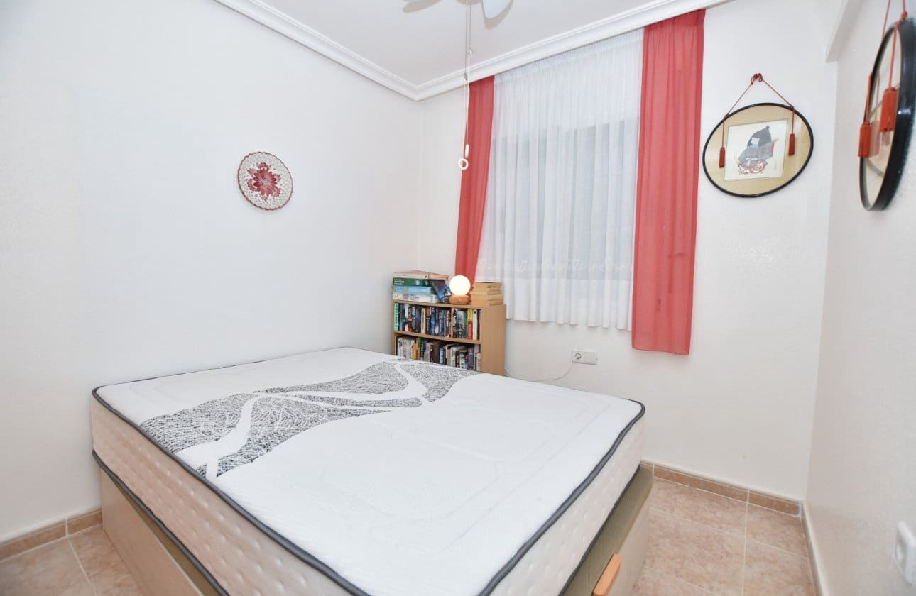 3 bedroom Villa for sale in Algorfa with pool - € 214,995 (Ref: 9410241)