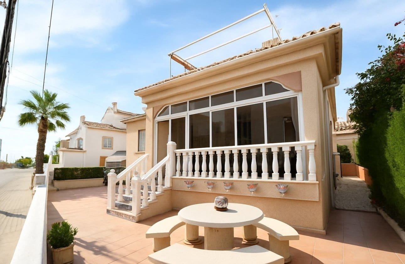 3 bedroom Villa for sale in Algorfa with pool - € 214,995 (Ref: 9410241)