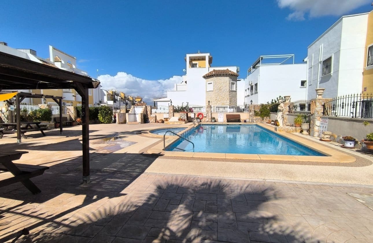 3 quarto Casa em Banda para venda em Algorfa com piscina - 171 995 € (Ref: 9412833)