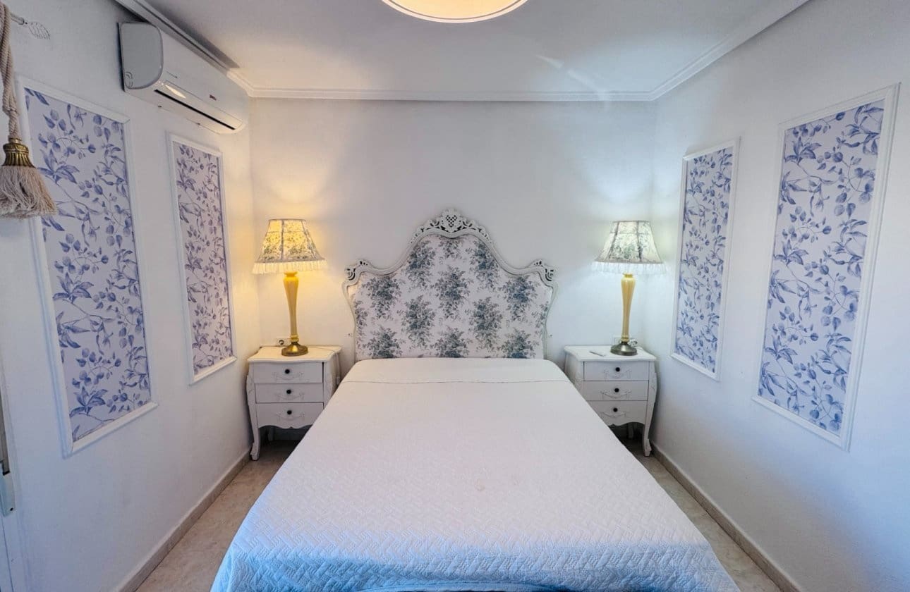 2 bedroom Townhouse for sale in Benijofar with pool - € 189,995 (Ref: 9420065)