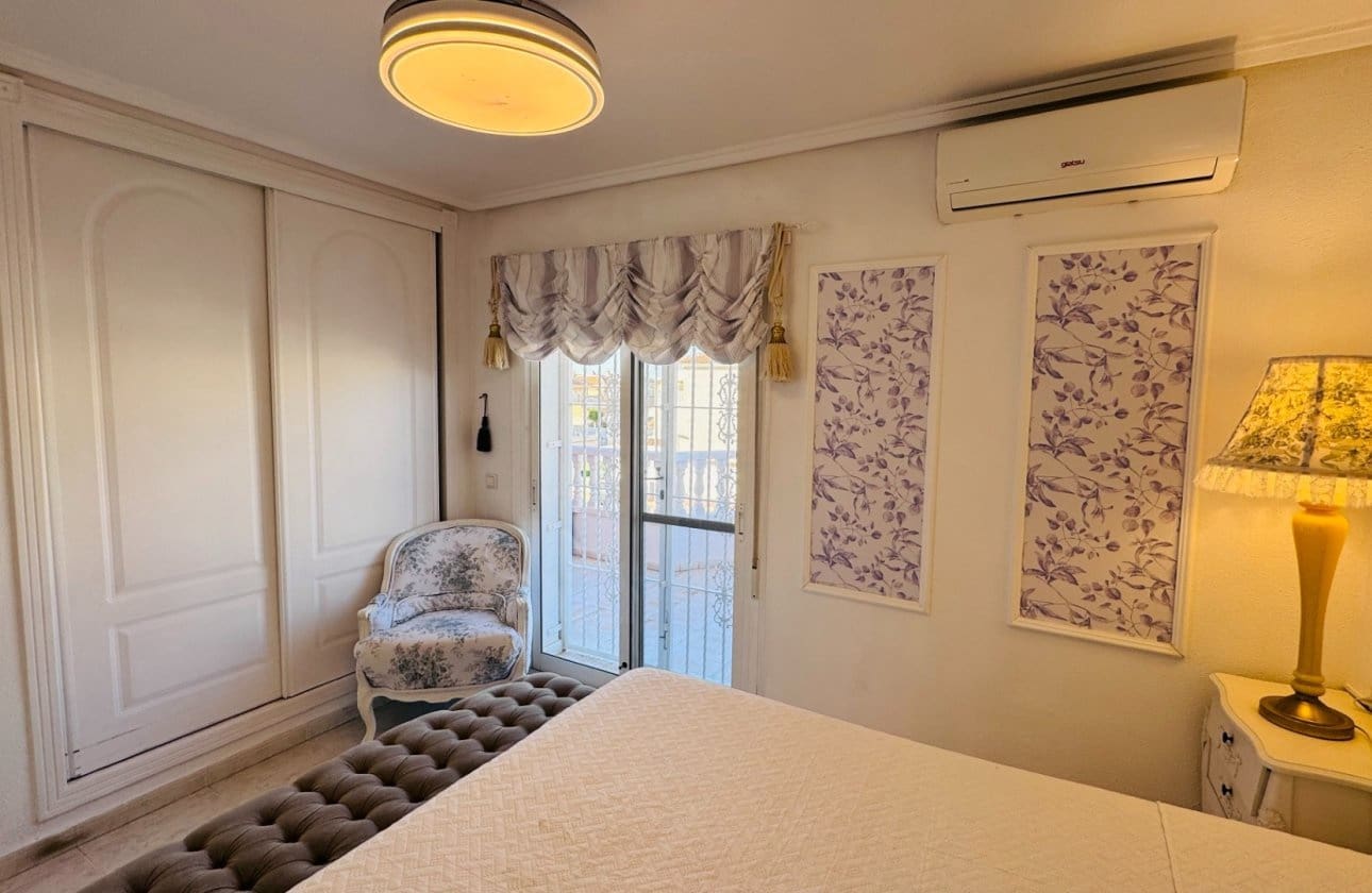 2 bedroom Townhouse for sale in Benijofar with pool - € 189,995 (Ref: 9420065)