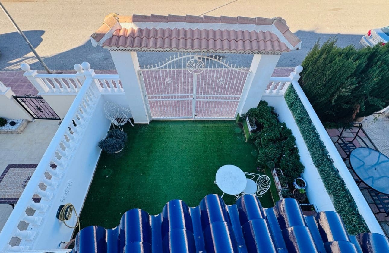 2 bedroom Townhouse for sale in Benijofar with pool - € 189,995 (Ref: 9420065)