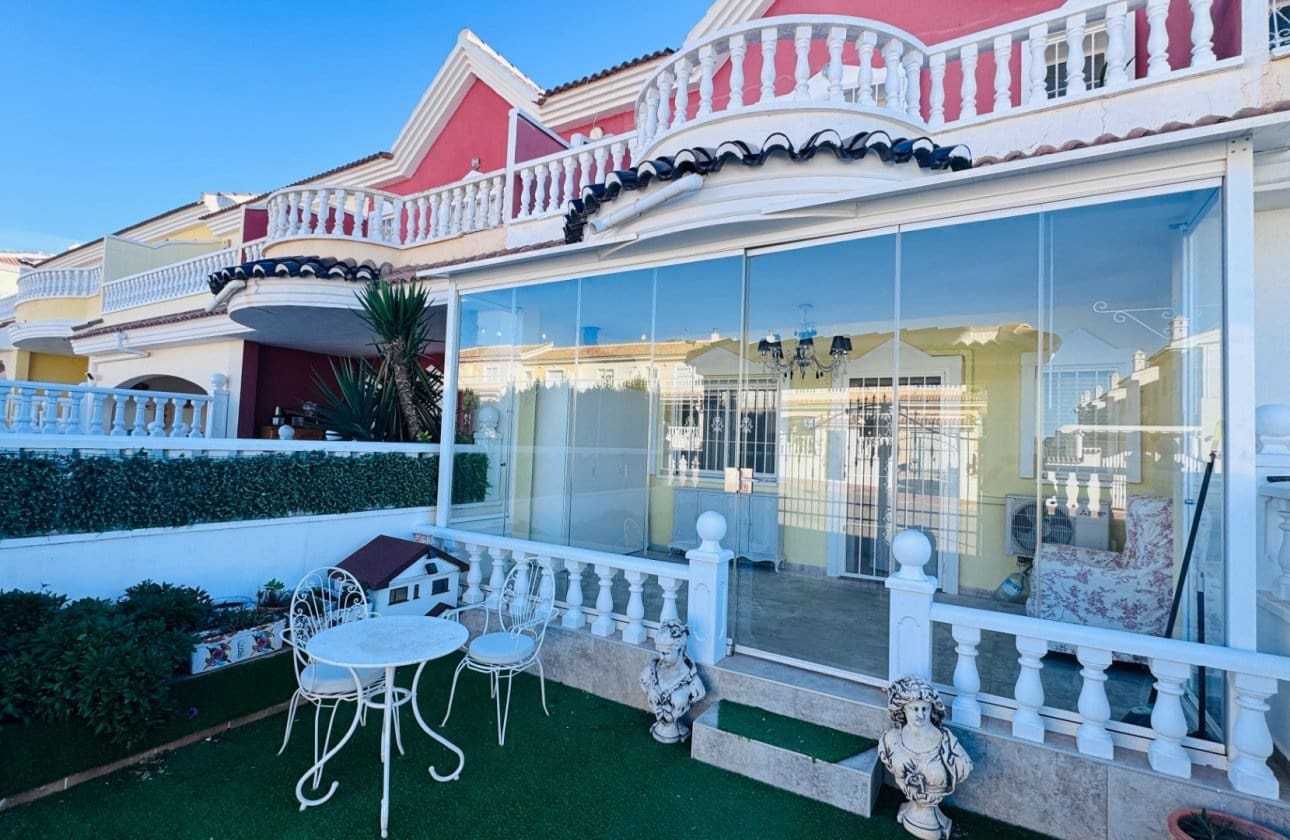 2 bedroom Townhouse for sale in Benijofar with pool - € 189,995 (Ref: 9420065)