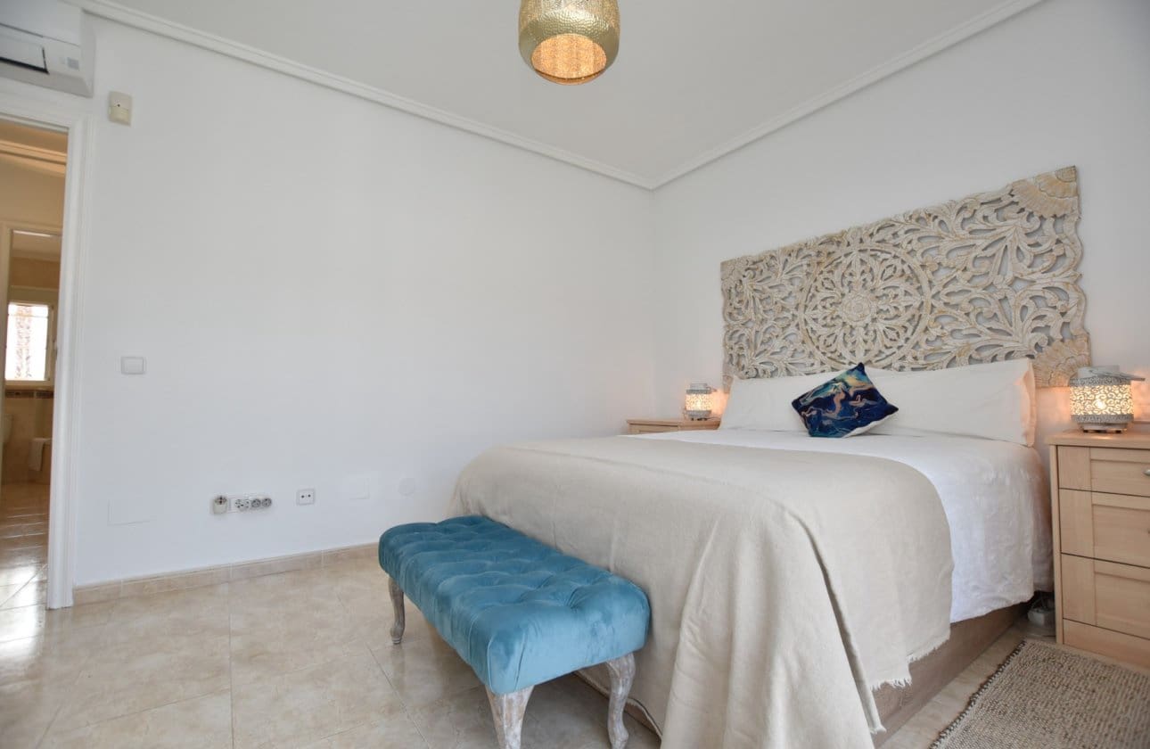 2 soverom Hus til salgs i Dona Pepa med svømmebasseng - € 255 000 (Ref: 9447194)