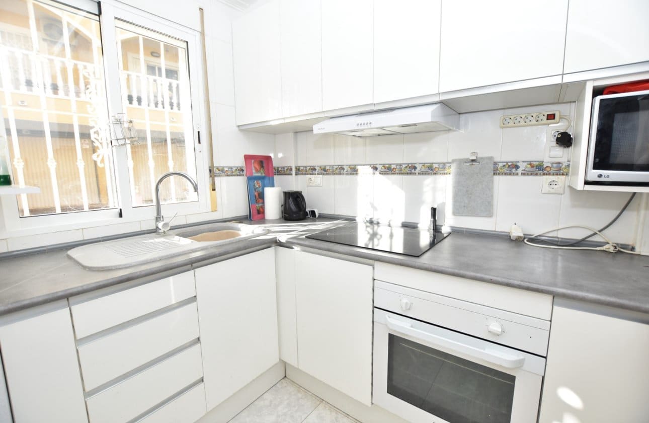 2 soveværelse Rækkehus til salg i Algorfa med swimmingpool - € 135.000 (Ref: 9447195)