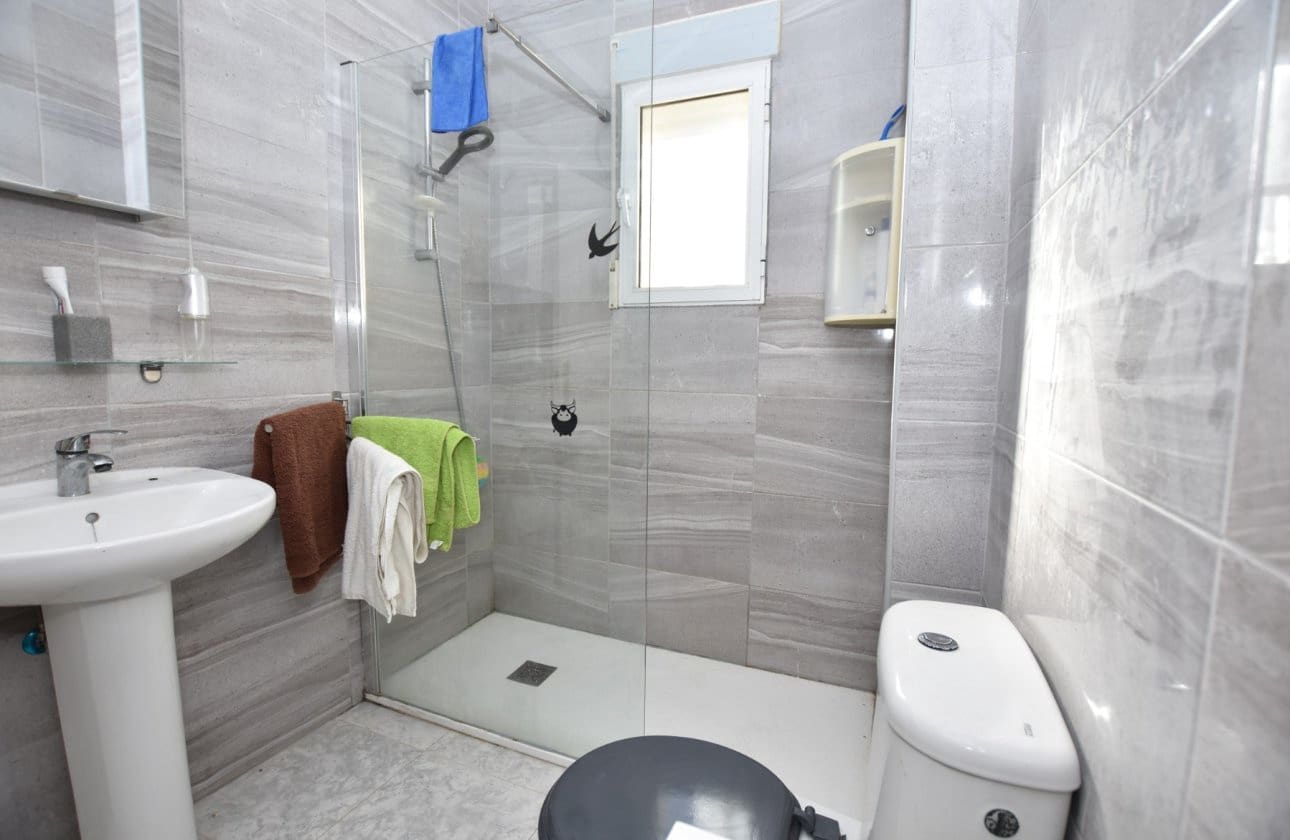 2 soveværelse Rækkehus til salg i Algorfa med swimmingpool - € 135.000 (Ref: 9447195)