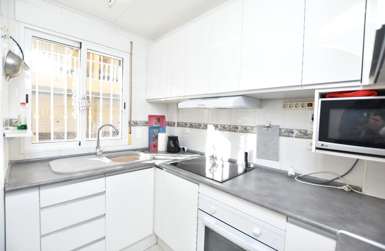 2 soveværelse Rækkehus til salg i Algorfa med swimmingpool - € 135.000 (Ref: 9447195)