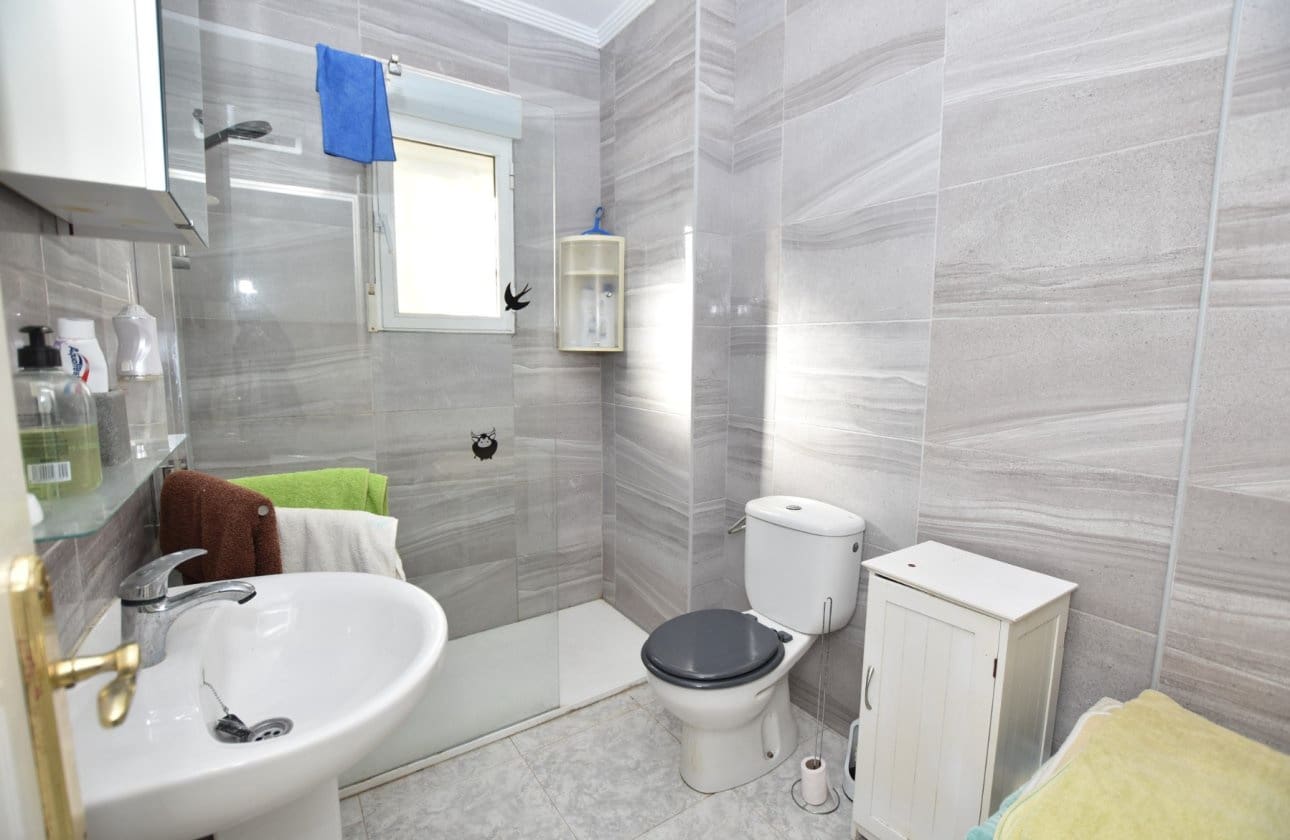 2 soveværelse Rækkehus til salg i Algorfa med swimmingpool - € 135.000 (Ref: 9447195)