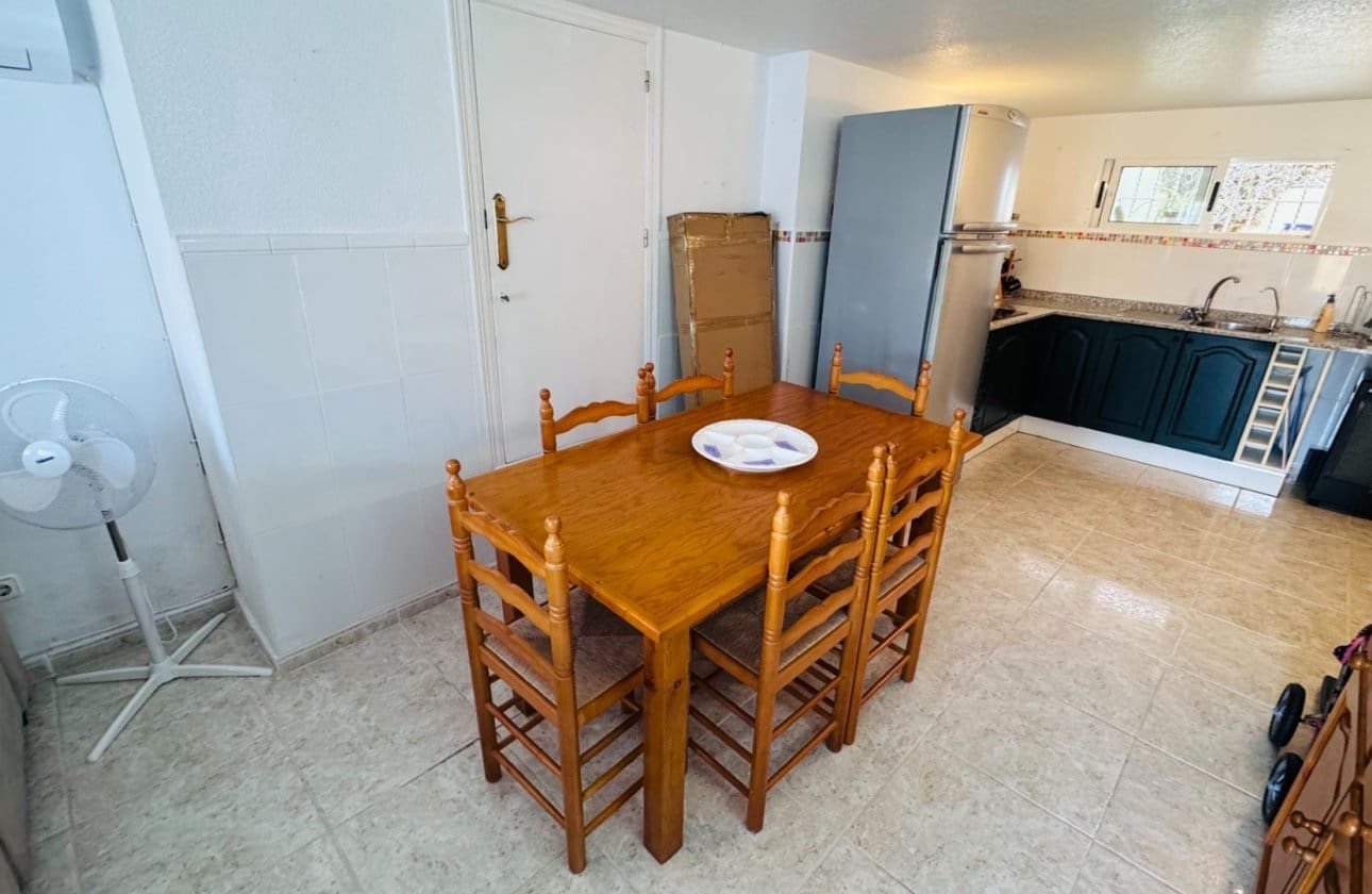 2 bedroom Villa for sale in Algorfa with pool garage - € 249,950 (Ref: 9516513)