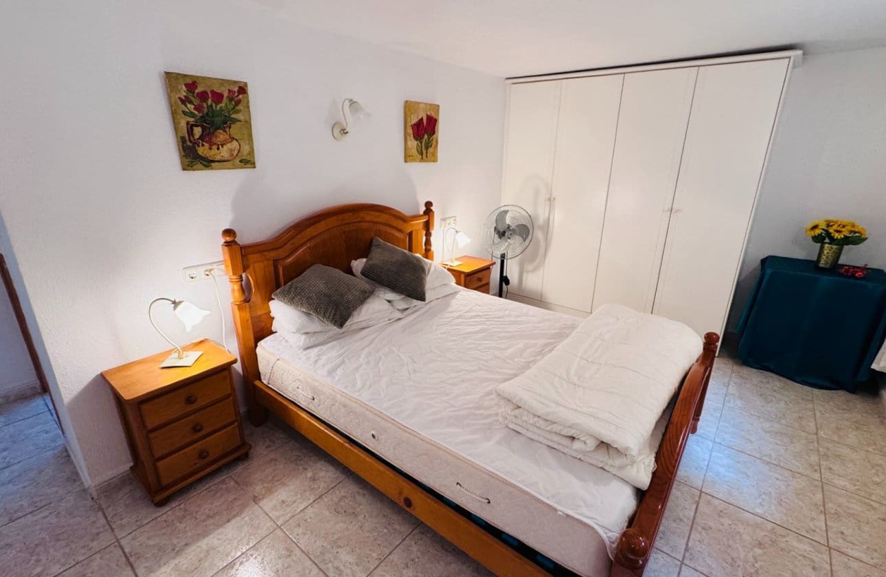 2 bedroom Villa for sale in Algorfa with pool garage - € 249,950 (Ref: 9516513)