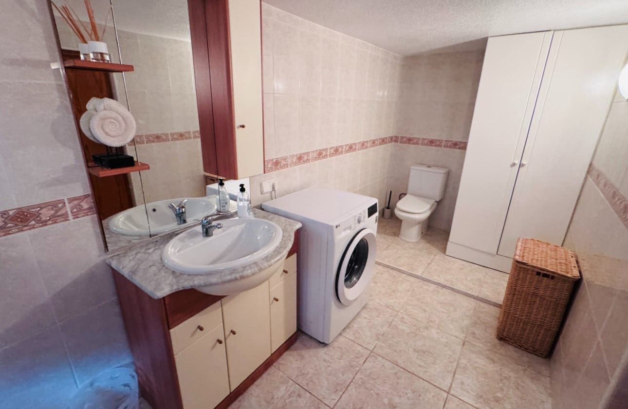 2 bedroom Villa for sale in Algorfa with pool garage - € 249,950 (Ref: 9516513)