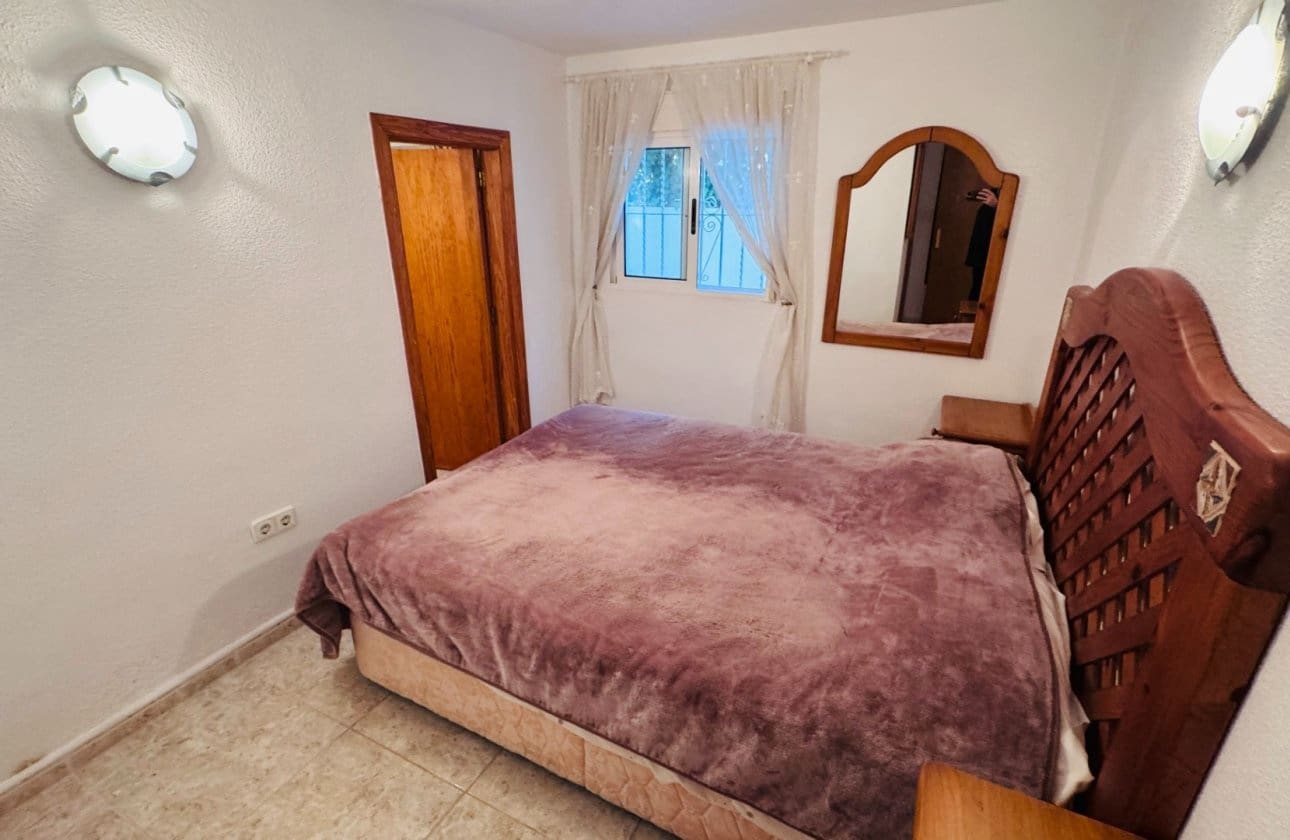 2 bedroom Villa for sale in Algorfa with pool garage - € 249,950 (Ref: 9516513)