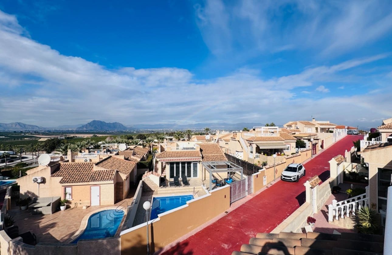 2 bedroom Villa for sale in Algorfa with pool garage - € 249,950 (Ref: 9516513)