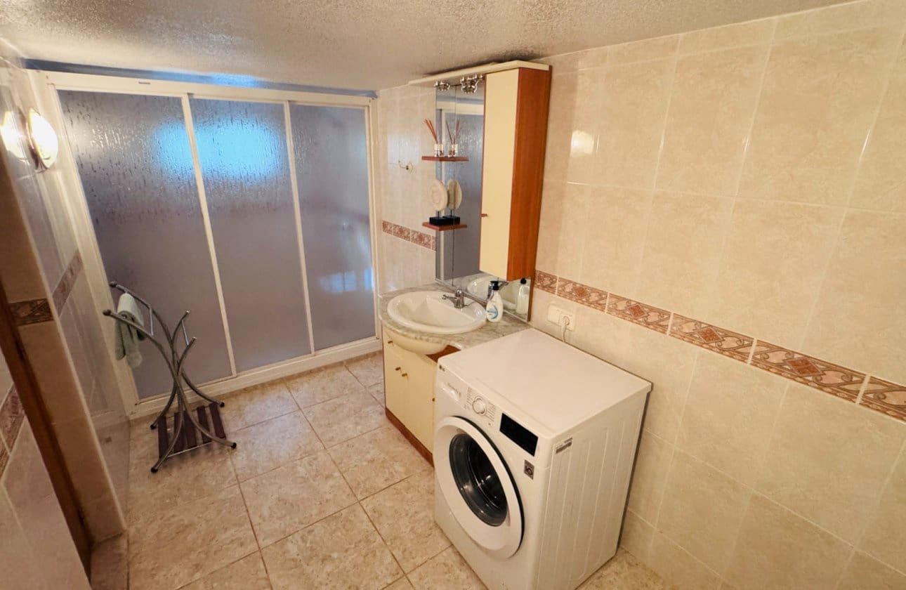 2 bedroom Villa for sale in Algorfa with pool garage - € 249,950 (Ref: 9516513)